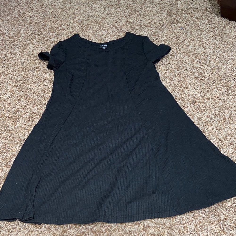 Girls Ribbed Black Dress size 7/8.